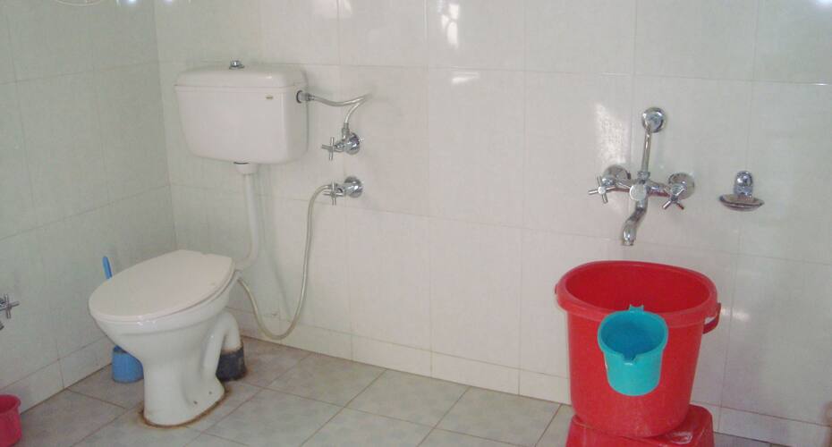 Hotel Abi-Hayat, Srinagar 5